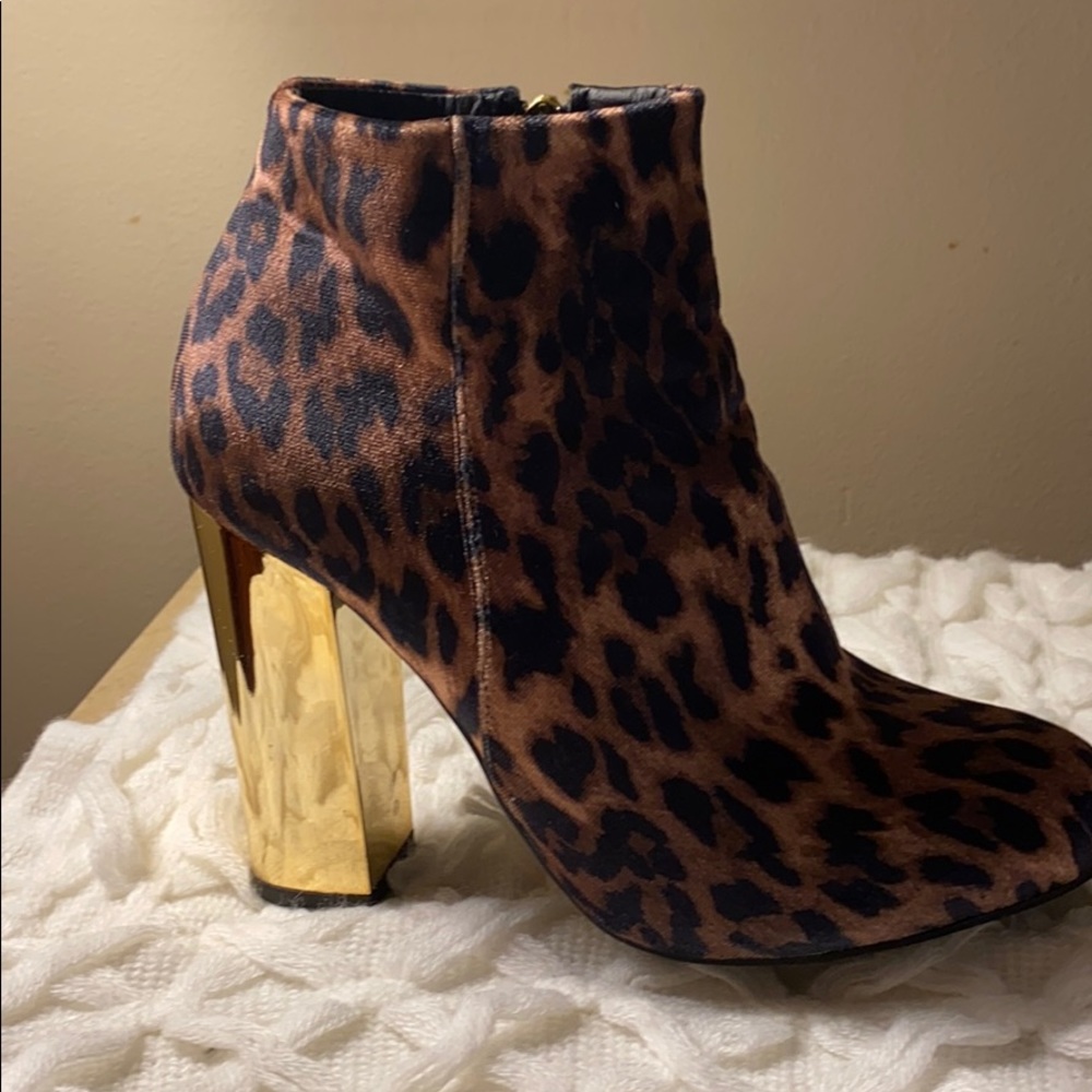 High heel Leopard ankle ‘booties’
